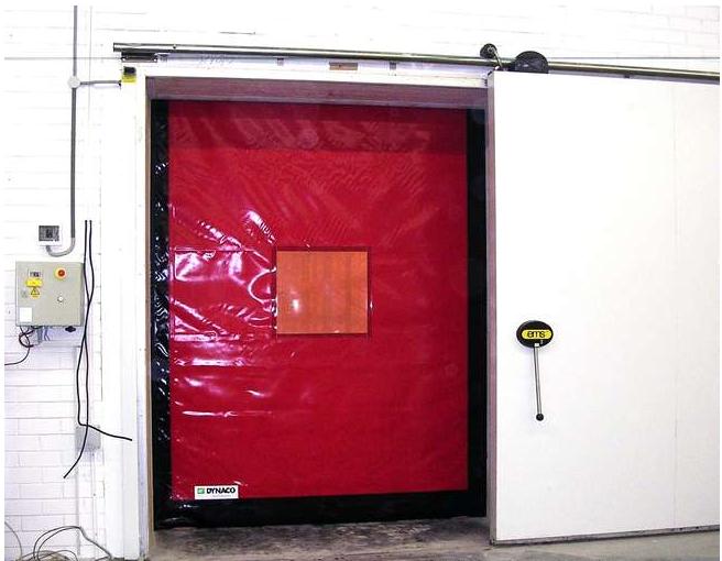 Секционные скоростные ворота для холодильных терминалов, складов, производств
